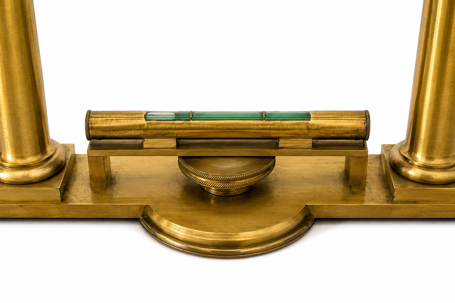 particolare della bolla di messa in piano